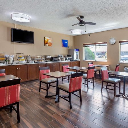 Comfort Inn Rockford Near Casino District Eksteriør billede