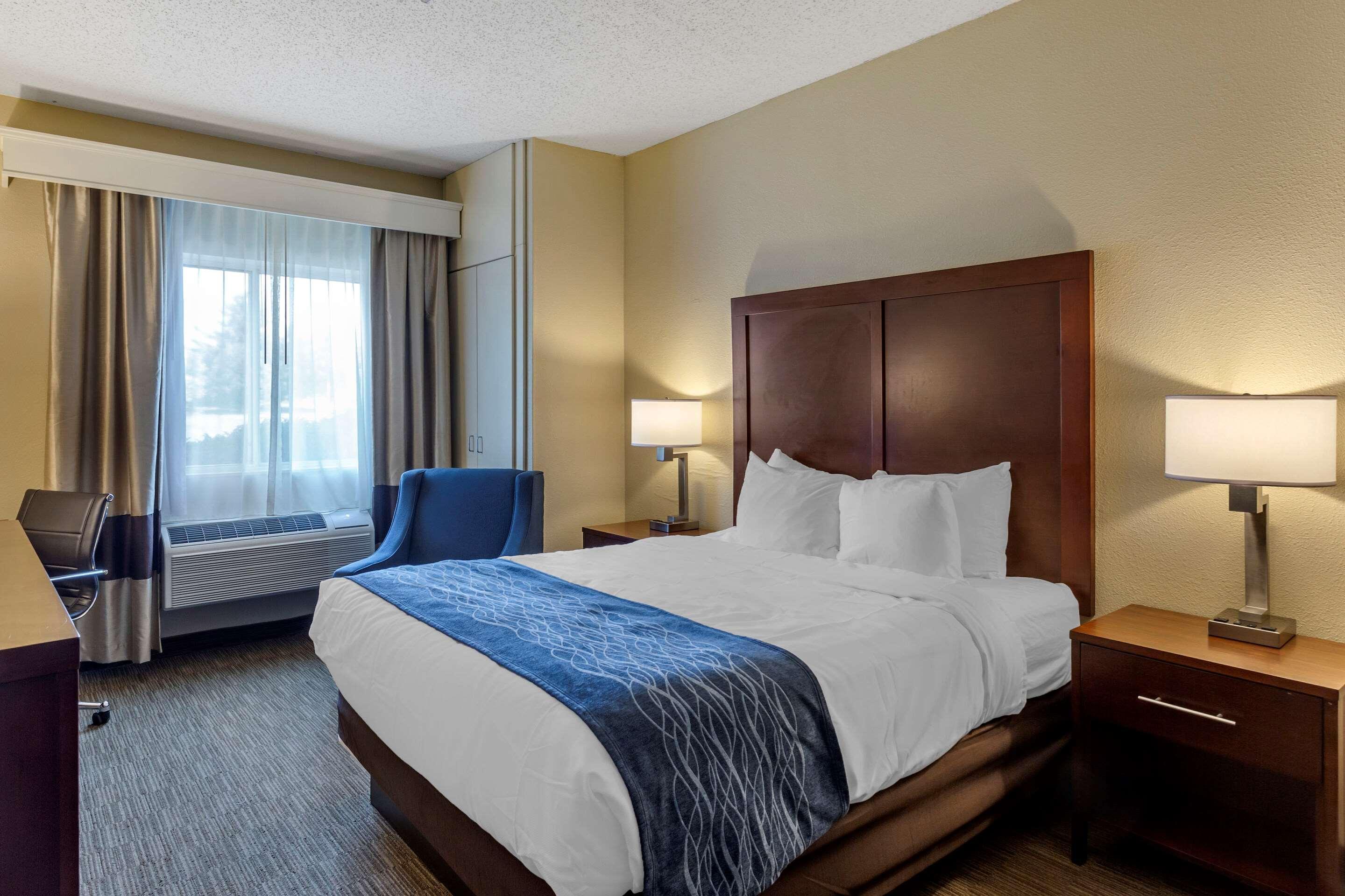 Comfort Inn Rockford Near Casino District Eksteriør billede