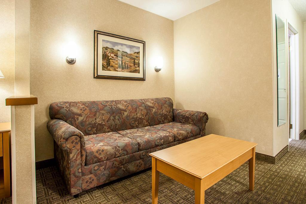 Comfort Inn Rockford Near Casino District Eksteriør billede