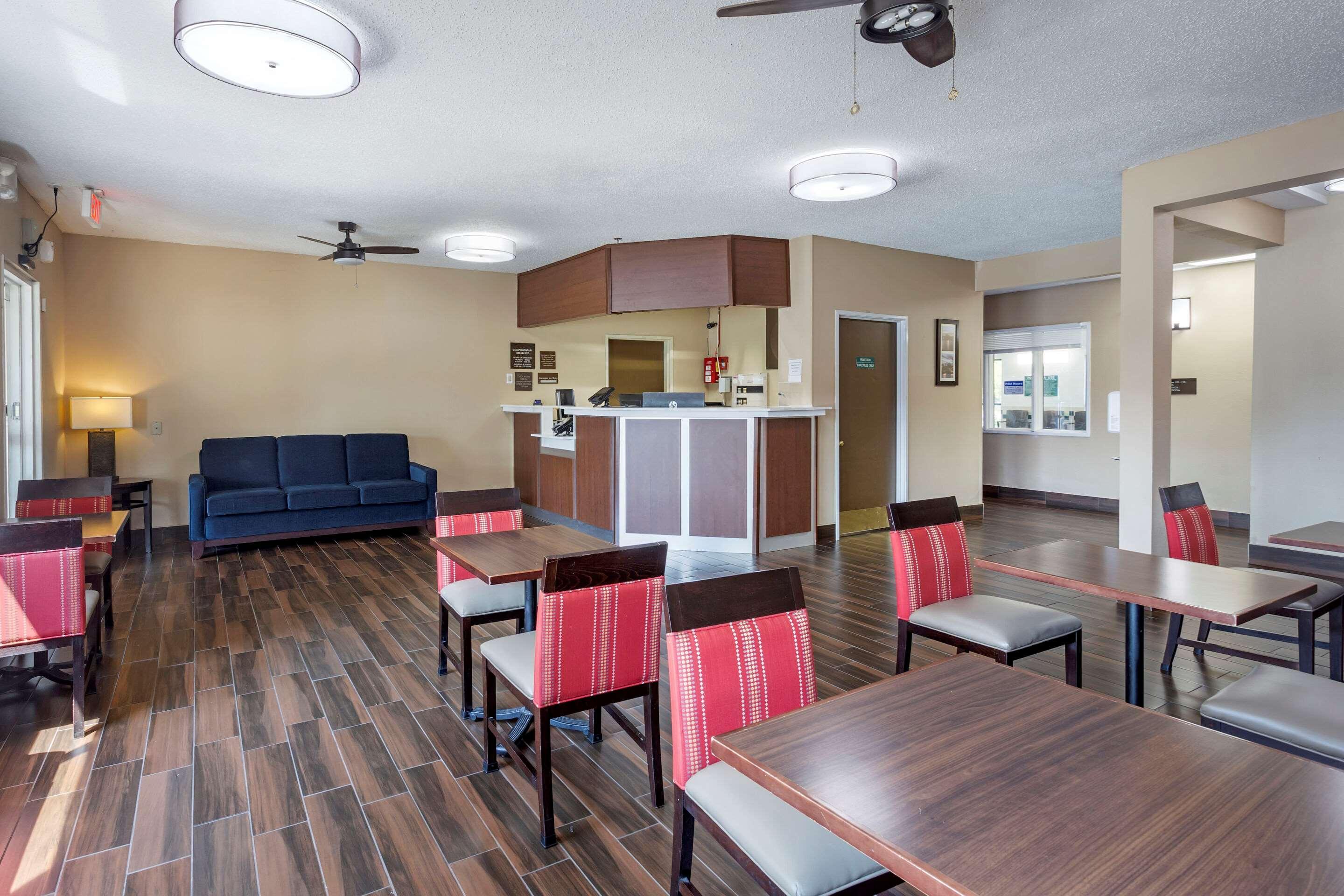 Comfort Inn Rockford Near Casino District Eksteriør billede