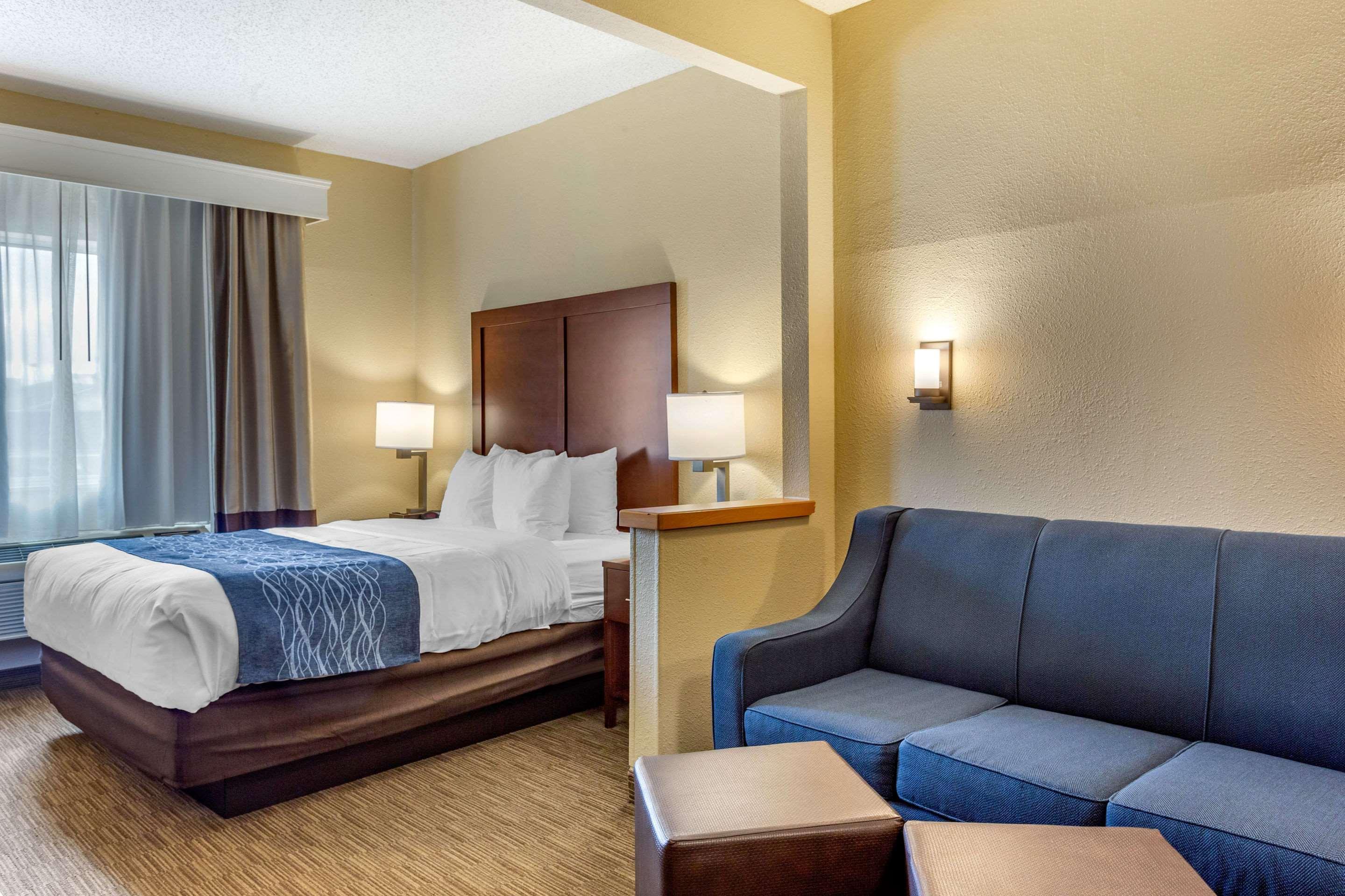 Comfort Inn Rockford Near Casino District Eksteriør billede