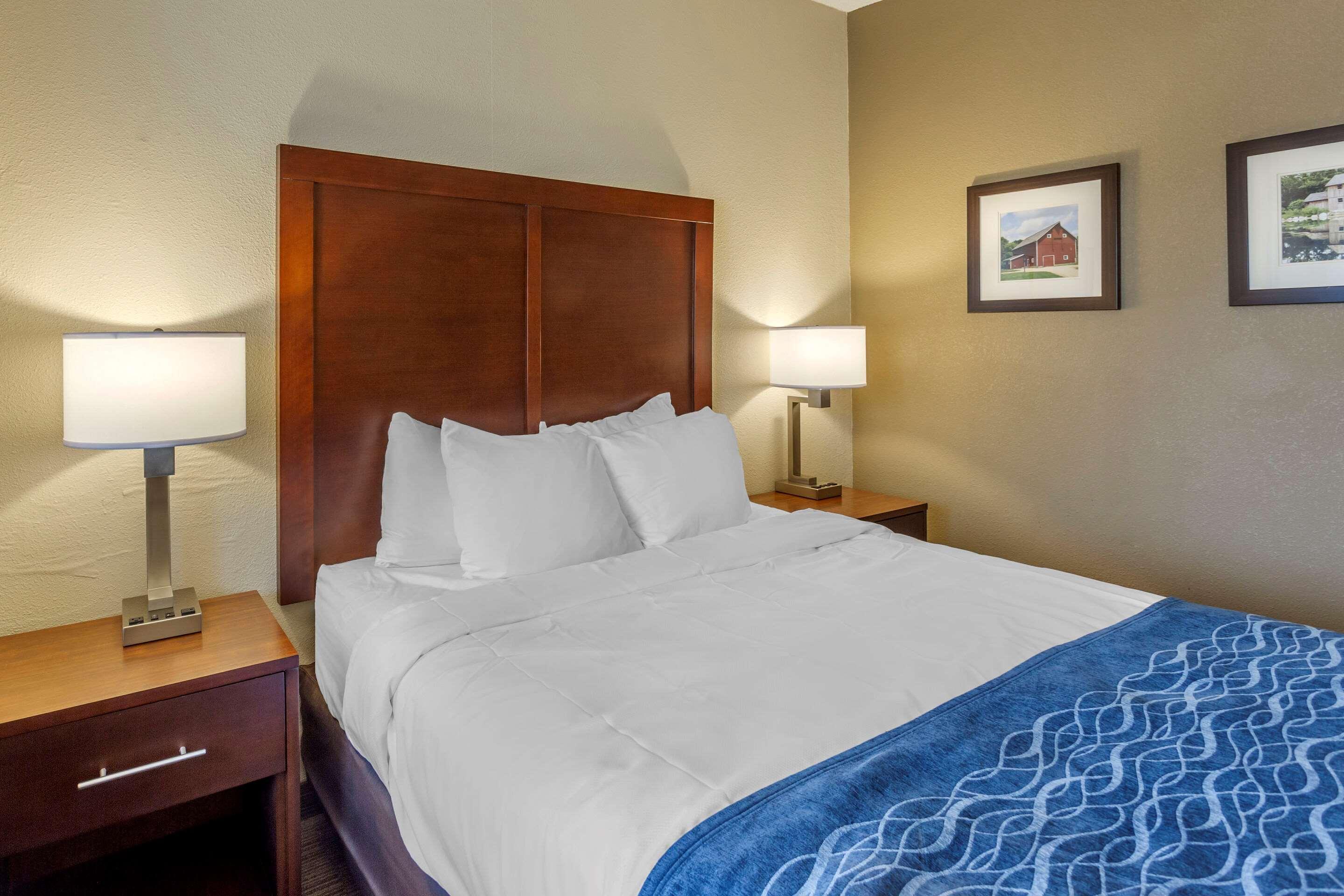 Comfort Inn Rockford Near Casino District Eksteriør billede