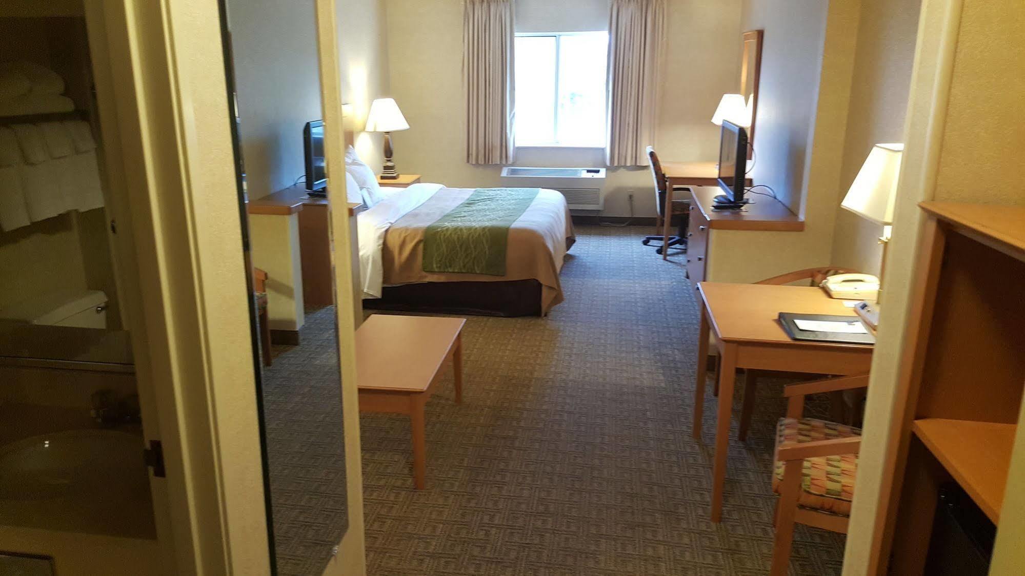 Comfort Inn Rockford Near Casino District Eksteriør billede